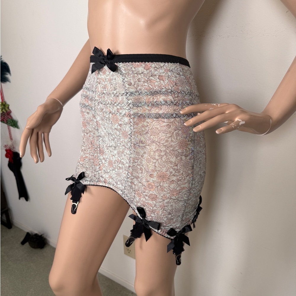 Kiss me deadly blue floral girdle garter shapewear pinup